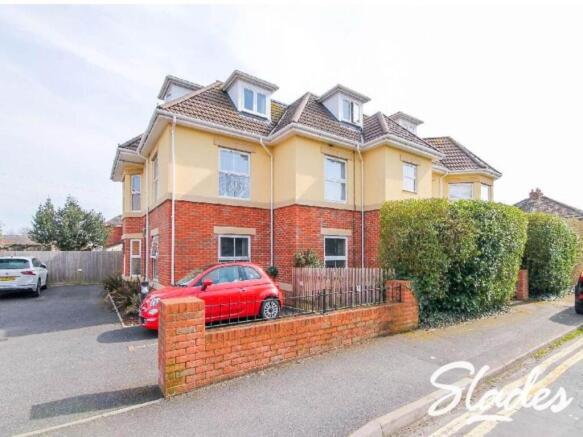 4 GARDNER ROAD FRONT