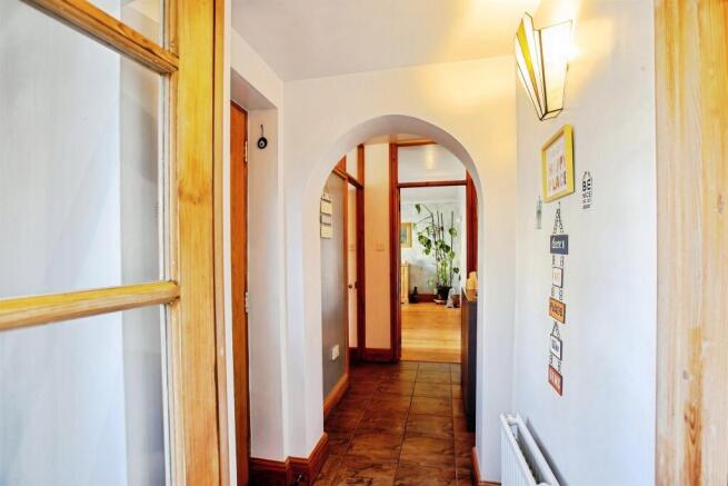 5 bed Character Property for sale Image 8