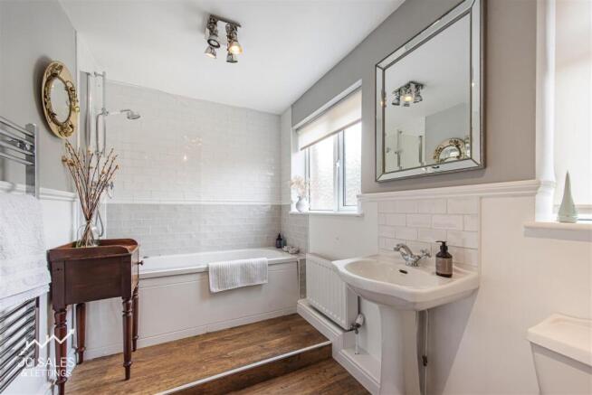 2 bed Apartment for sale Image 9