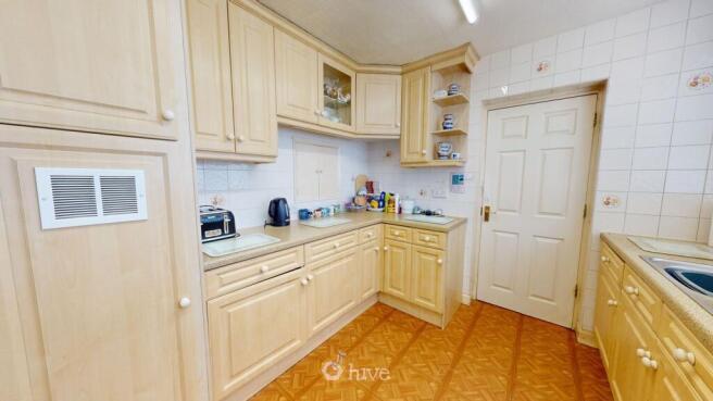 3 bed Semi-Detached for sale Image 6