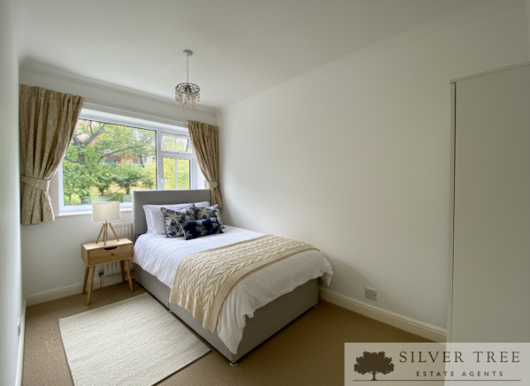 3 bed Apartment for sale Image 6