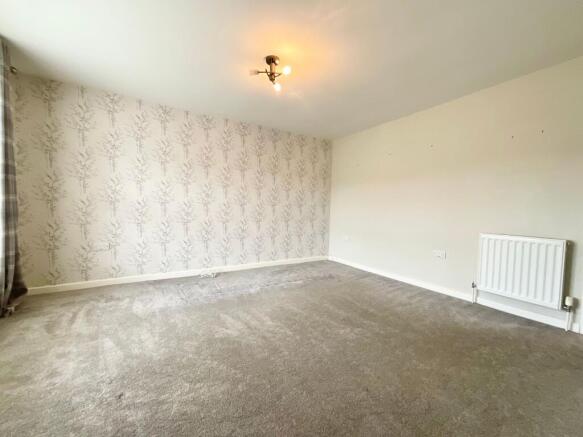 4 bed Link Detached House for sale Image 6