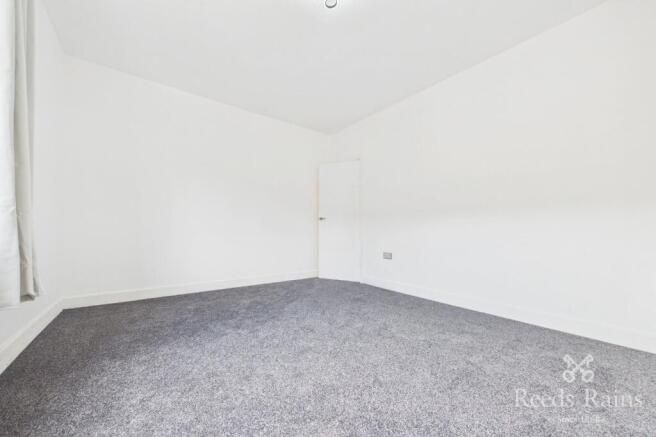 2 bed Terraced to rent Image 7