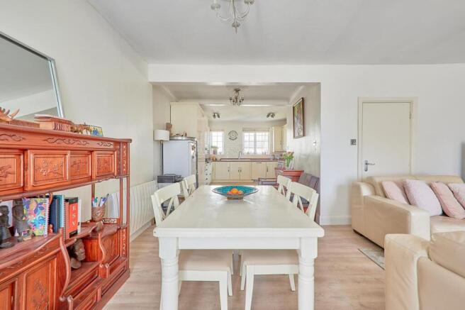 Sitting/Dining Area