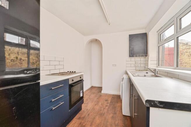2 bed Terraced for sale Image 5