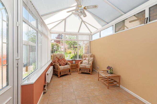 3 bed Semi-Detached for sale Image 6