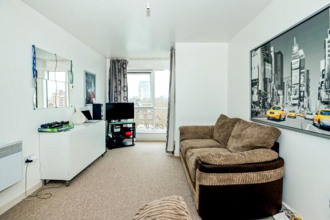 Livingroom (Main)