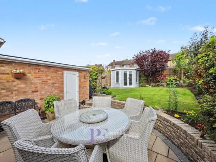 Almond Way, Earl Shilton, LE9