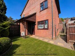 28, Linnet Close, Exeter EX4 5HF