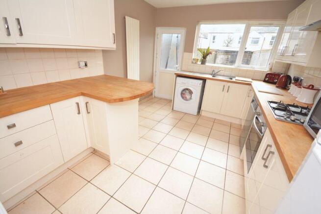 Kitchen / Brea...