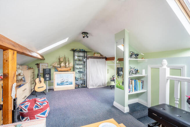 3 bed Bungalow for sale Image 12