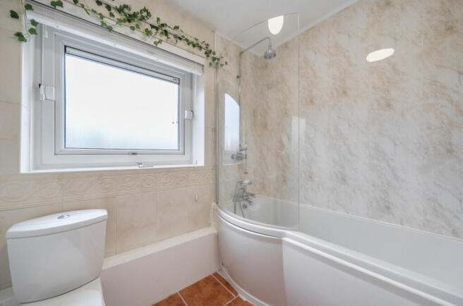 2 bed Flat for sale Image 10