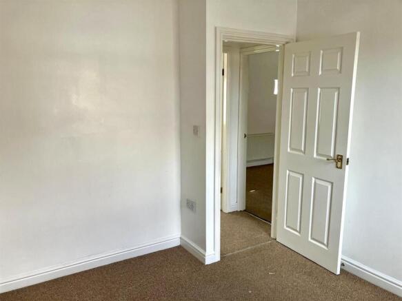 Terraced to rent Image 5