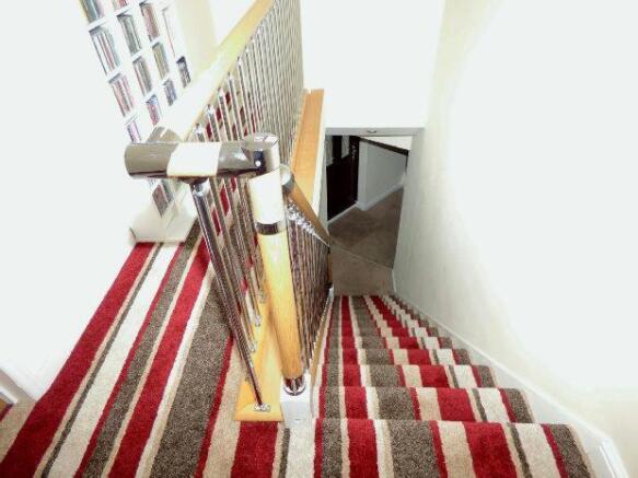 Second Staircase/Lan