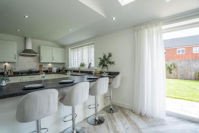 4 bed Detached for sale Image 7