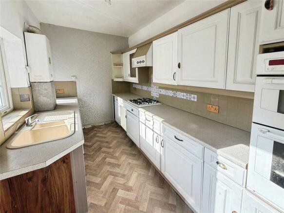3 bed Terraced for sale Image 6
