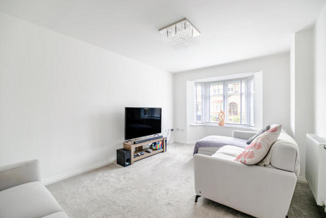 4 bed Detached for sale Image 11