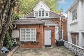 6 The Coach House, Kidderpore Avenue, London NW3 7SP