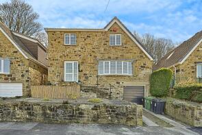 32, Mansion Gardens, Taylor Hill, Huddersfield HD4 7RF