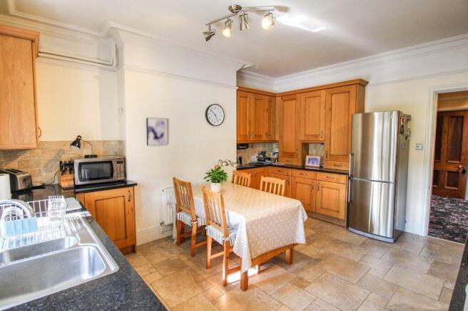 3 bed Penthouse for sale Image 11