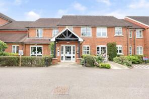 16, 19 Stewart Court, High Street, Epping CM16 4FJ