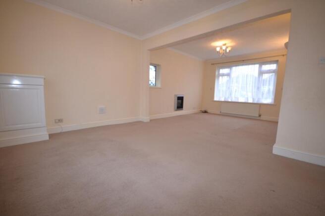 Living / Dining Area