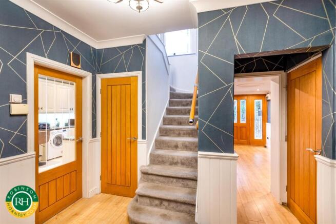 3 bed Semi-Detached for sale Image 7