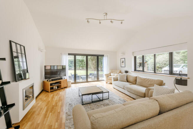 Open Plan - Loung...