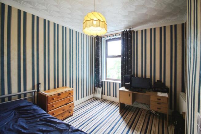 4 bed Semi-Detached for sale Image 10