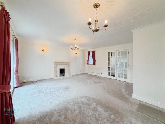 3 bed Detached Bungalow for sale Image 8