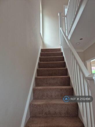 3 bed Semi-Detached to rent Image 7