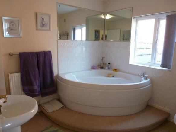 Corner Family Bathroom