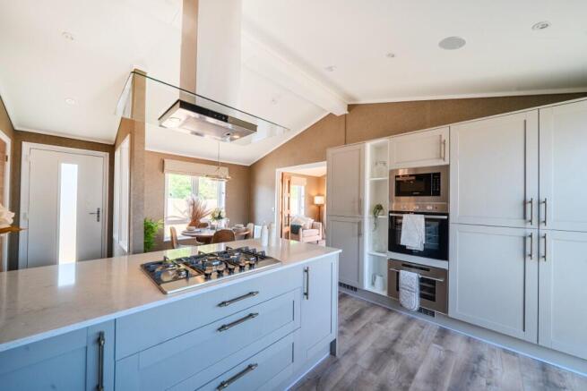 Blandford Road,
Poole, 
Dorset, 
BH16 6AB photo 4