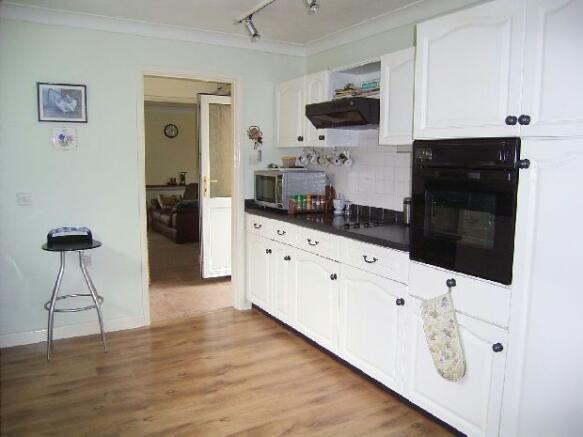 Kitchen Pic 2