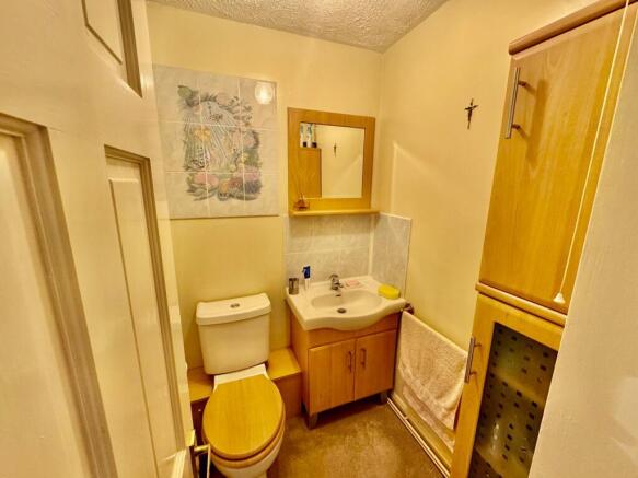 En-Suite Cloakroom