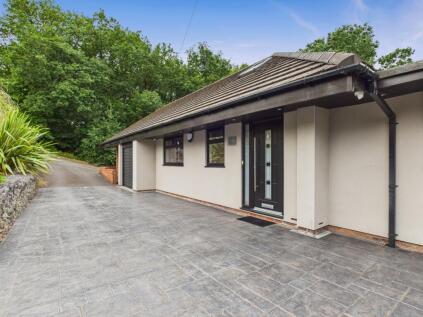 10 Blackthorne Road, Gee Cross SK14 5EG