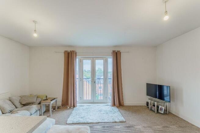 2 bed Apartment for sale Image 6
