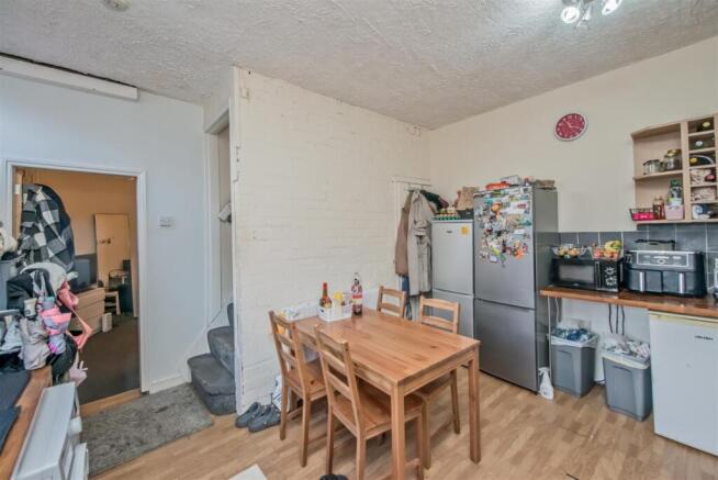 Fitted Dining Kitchen:
