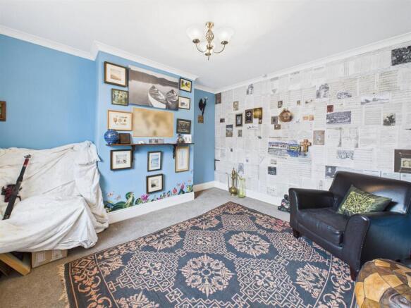 5 bed Terraced for sale Image 8