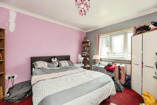 3 bed Semi-Detached for sale Image 5