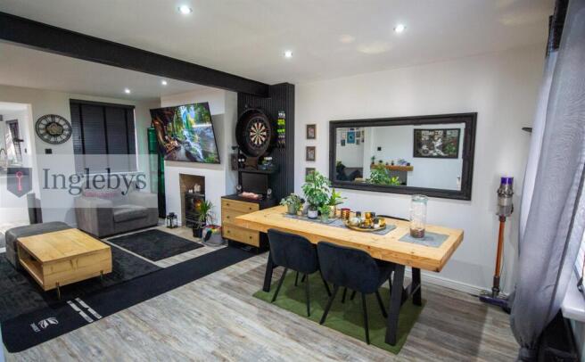 2 bed Terraced for sale Image 5