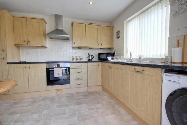 3 bed Detached Bungalow for sale Image 4