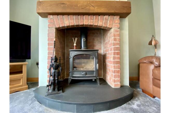 2 bed Semi-Detached for sale Image 7