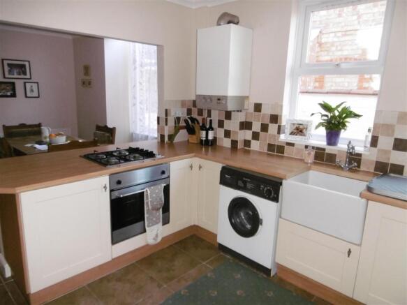 KITCHEN/BREAKFAST RO