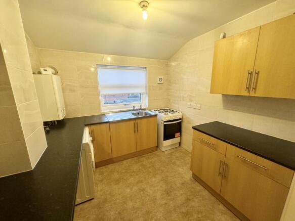 2 bed Flat to rent Image 4
