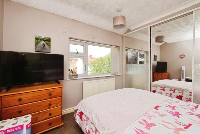 3 bed Semi-Detached for sale Image 12