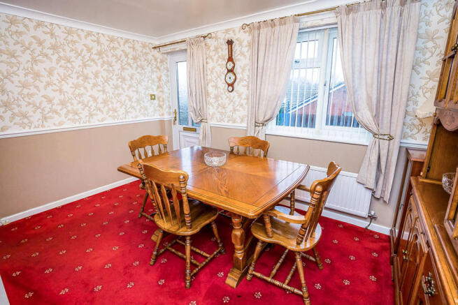 Sitting/Dining Room
