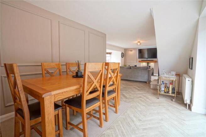 4 bed Detached for sale Image 7