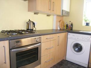 Kitchen Pic 2