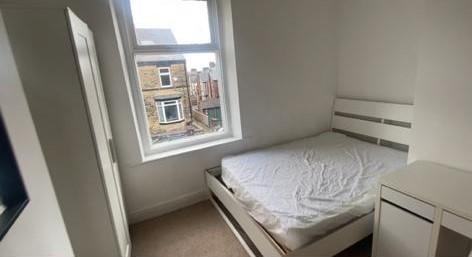 4 bed End of Terrace to rent Image 6